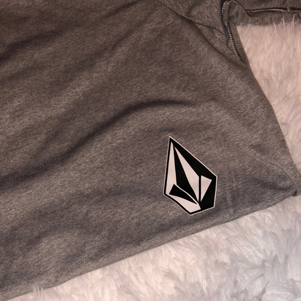 Men’s Volcom Rash Guard - Picture 2 of 5